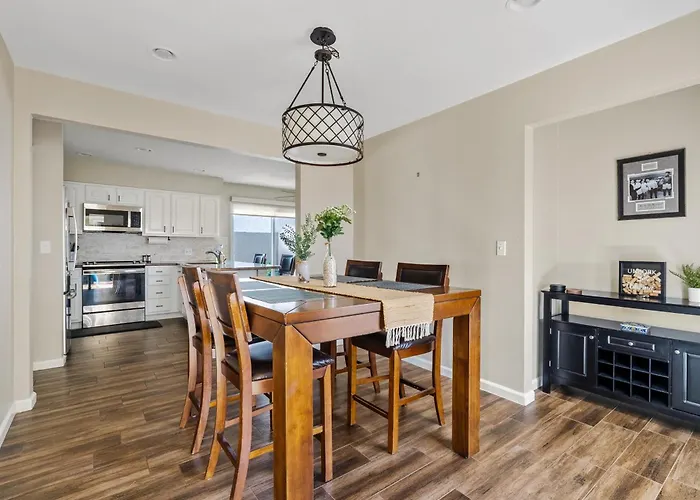 Retreat Sleeps 4