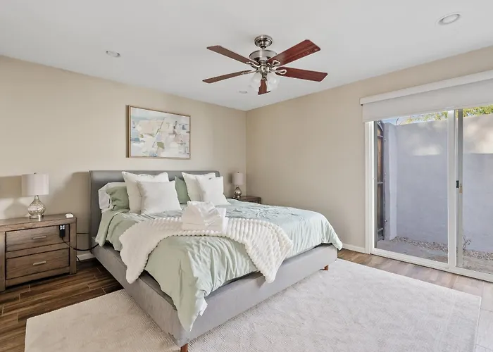 Holiday home Retreat Sleeps 4